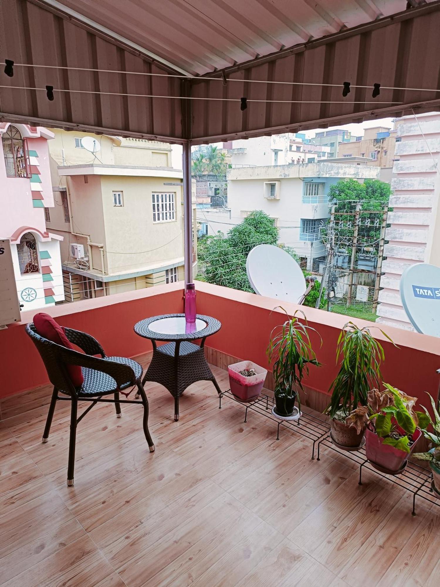 Terrace Garden & Unique 1 Bedroom Ac Rental Unit In Haldia Bilik gambar